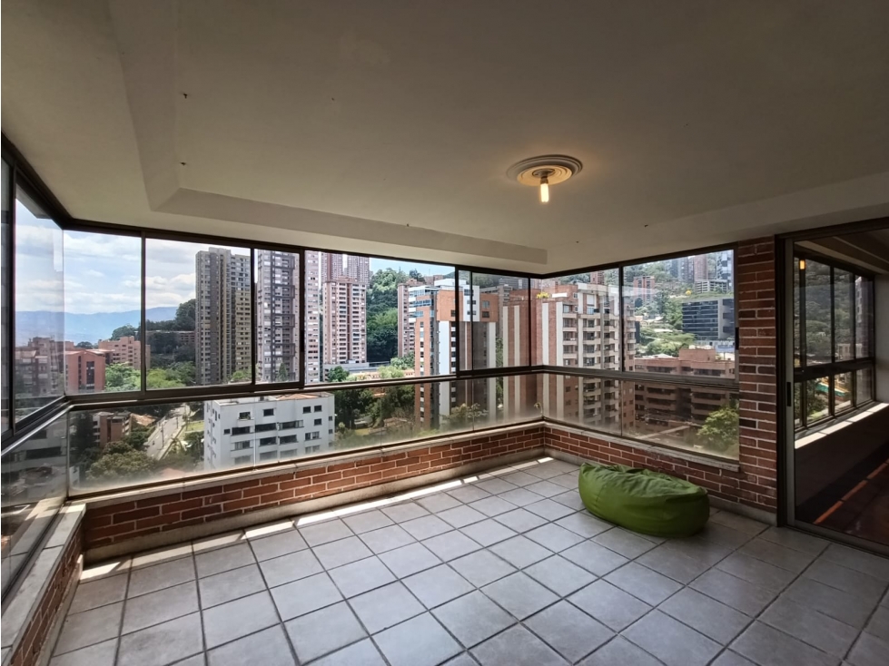Apartamento en venta en Castropol, Medellín · foto 2 de 21