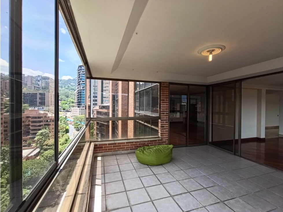 Apartamento en venta en Castropol, Medellín · foto 3 de 21