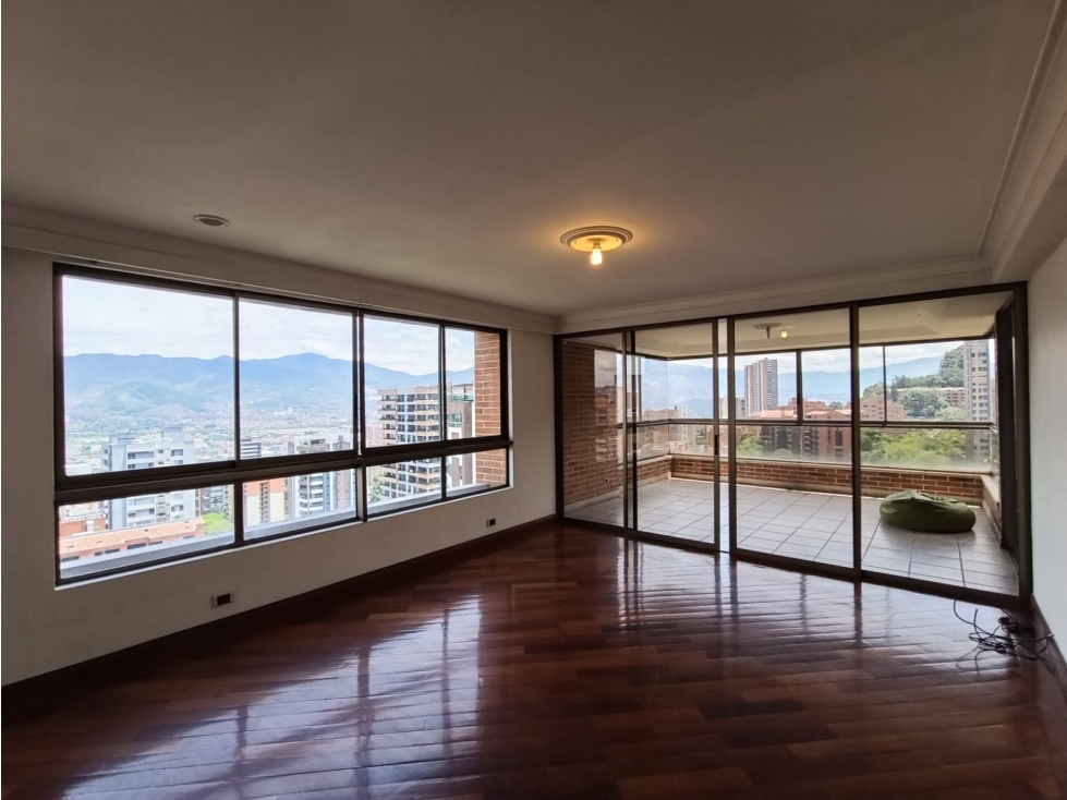 Apartamento en venta en Castropol, Medellín · foto 4 de 21