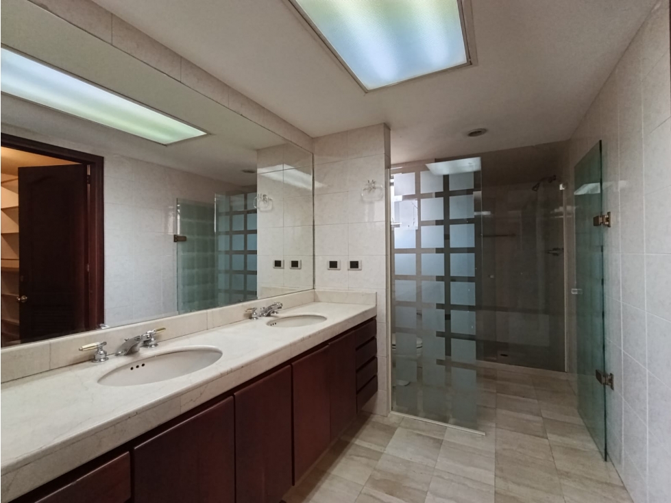 Apartamento en venta en Castropol, Medellín · foto 17 de 21