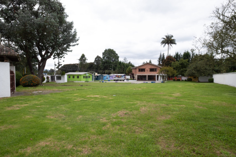 Casa en venta en Guaymaral, Bogotá · foto 3 de 24