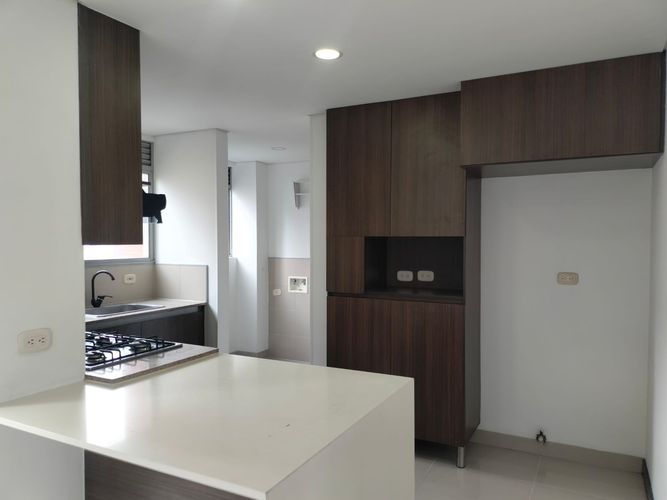 Apartamento de 3 alcobas en arriendo en Santa María De Los Ángeles, Medellín, 147 m² · foto 6 de 19