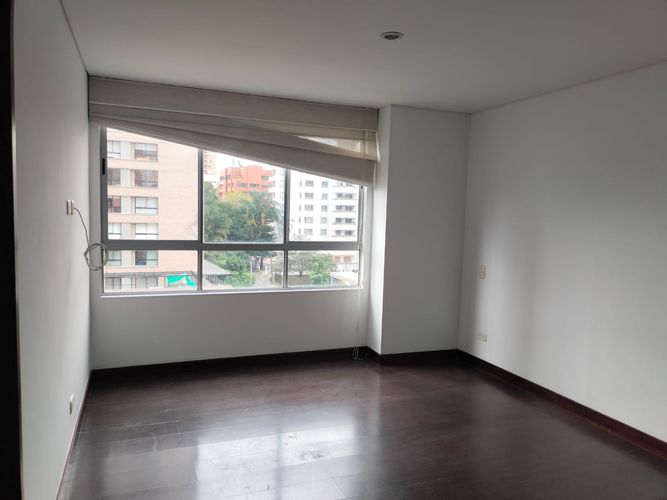 Apartamento de 3 alcobas en arriendo en Santa María De Los Ángeles, Medellín, 147 m² · foto 5 de 19
