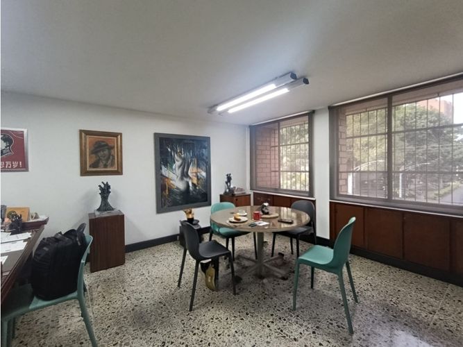 Oficina en venta en Suramericana, Medellín, 219 m² · foto 3 de 12