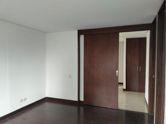Apartamento de 3 alcobas en arriendo en Santa María De Los Ángeles, Medellín, 147 m² · foto 16 de 19