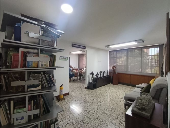 Oficina en venta en Suramericana, Medellín, 219 m² · foto 8 de 12