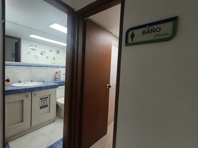 Oficina en venta en Suramericana, Medellín, 219 m² · foto 9 de 12