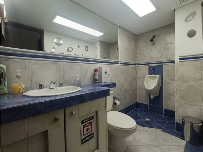 Oficina en venta en Suramericana, Medellín, 219 m² · foto 10 de 12