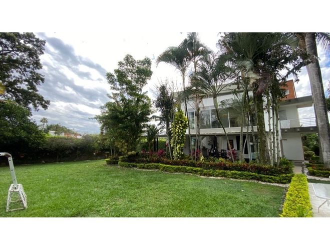 Casa de 5 alcobas en venta en La Morada, Jamundí, 1511 m² · foto 3 de 7