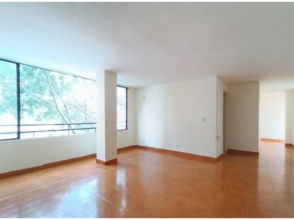 Apartamento en venta en Bombona No.1, Medellín · foto 2 de 11