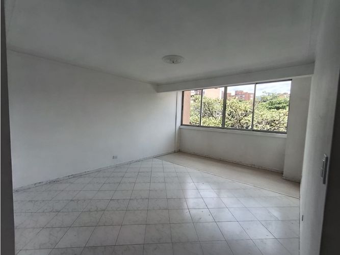 Apartamento en venta en Bolivariana, Medellín · foto 2 de 14