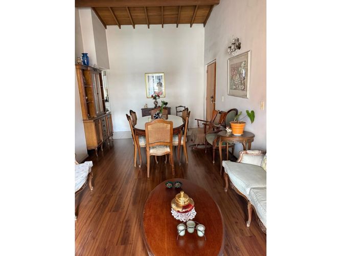 Apartamento de 2 alcobas en venta en Laureles, Medellín, 111 m² · foto 3 de 7