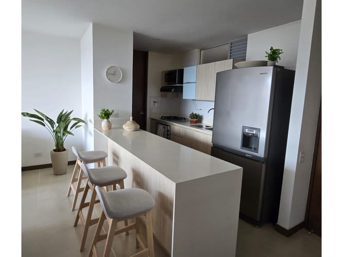 Apartamento en venta en Los Naranjos, Medellín · foto 4 de 17