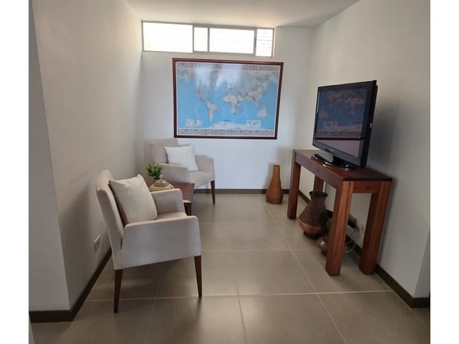Apartamento en venta en Los Naranjos, Medellín · foto 6 de 17