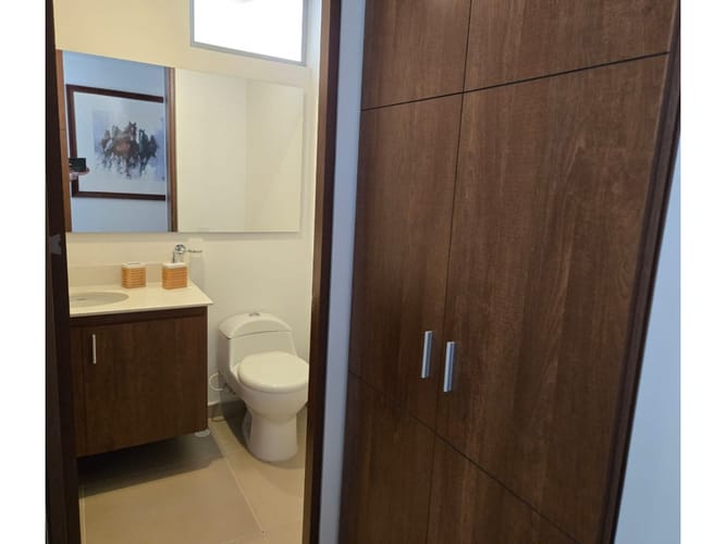Apartamento en venta en Los Naranjos, Medellín · foto 13 de 17