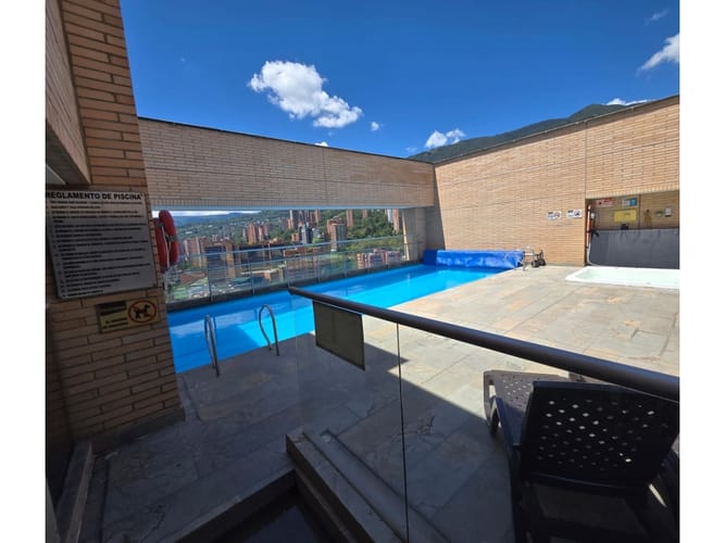 Apartamento en venta en Los Naranjos, Medellín · foto 14 de 17