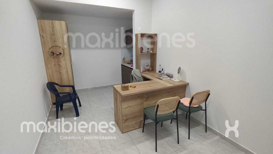Local en arriendo en Villa Del Rio, Apartado, 20 m² · foto 3 de 7