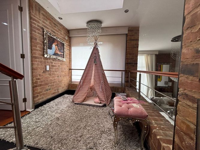 Casa de 4 alcobas en venta en C.C. Paseo Villa Del Rio, Bogotá, 472 m² · foto 7 de 24