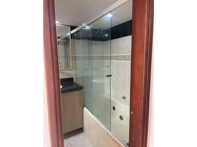 Apartamento de 2 alcobas en venta en Loma De San Julian, Medellín, 61 m² · foto 10 de 12
