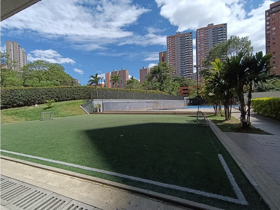 Apartamento en venta en Suramérica, Itagüí · foto 12 de 13