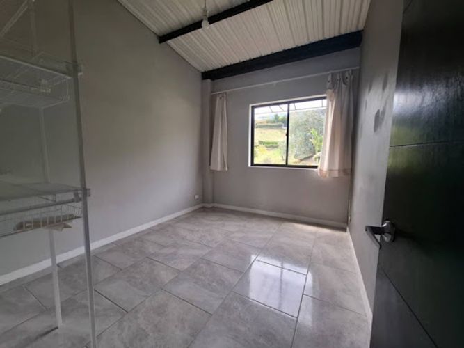 Casa de 3 alcobas en arriendo en San Jose, Guarne, 250 m² · foto 9 de 24