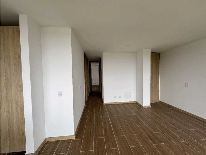 Apartamento de 3 alcobas en venta en Ub. Ojo De Agua, Rionegro, 75 m² · foto 5 de 8