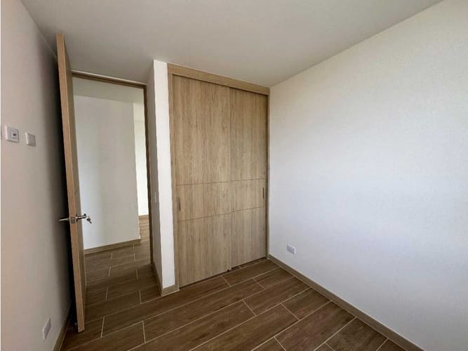 Apartamento de 3 alcobas en venta en Ub. Ojo De Agua, Rionegro, 75 m² · foto 6 de 8
