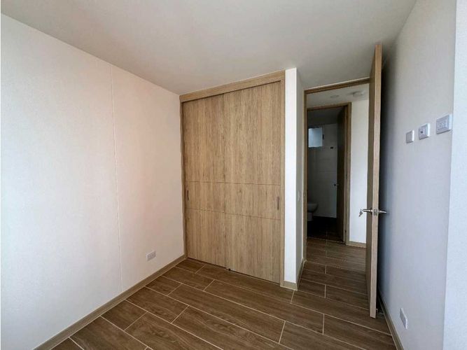 Apartamento de 3 alcobas en venta en Ub. Ojo De Agua, Rionegro, 75 m² · foto 7 de 8