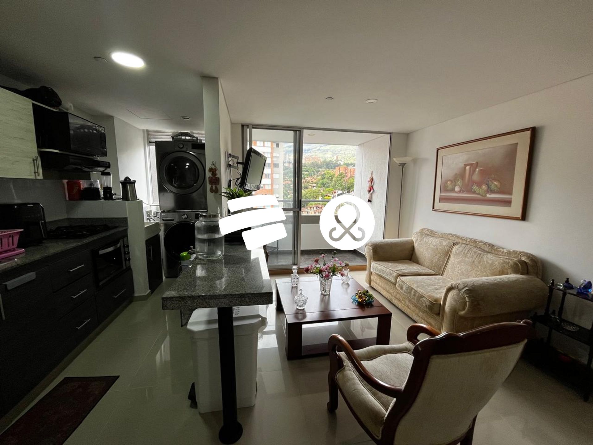 Apartamento en venta en Zona Centro, Envigado · foto 5 de 16