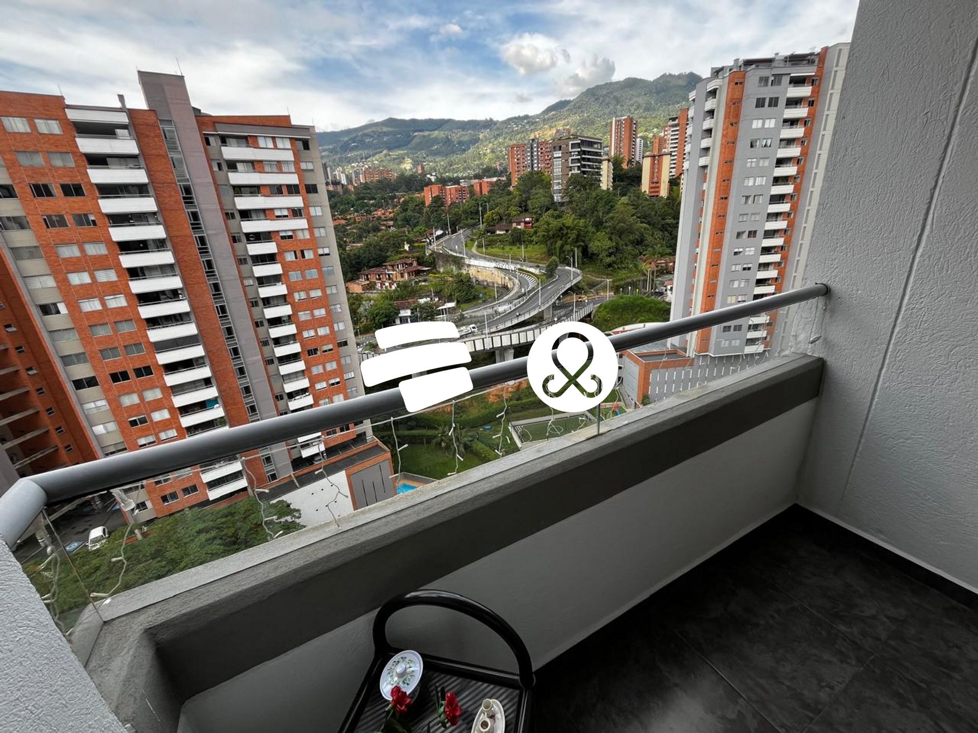 Apartamento en venta en Zona Centro, Envigado · foto 6 de 16