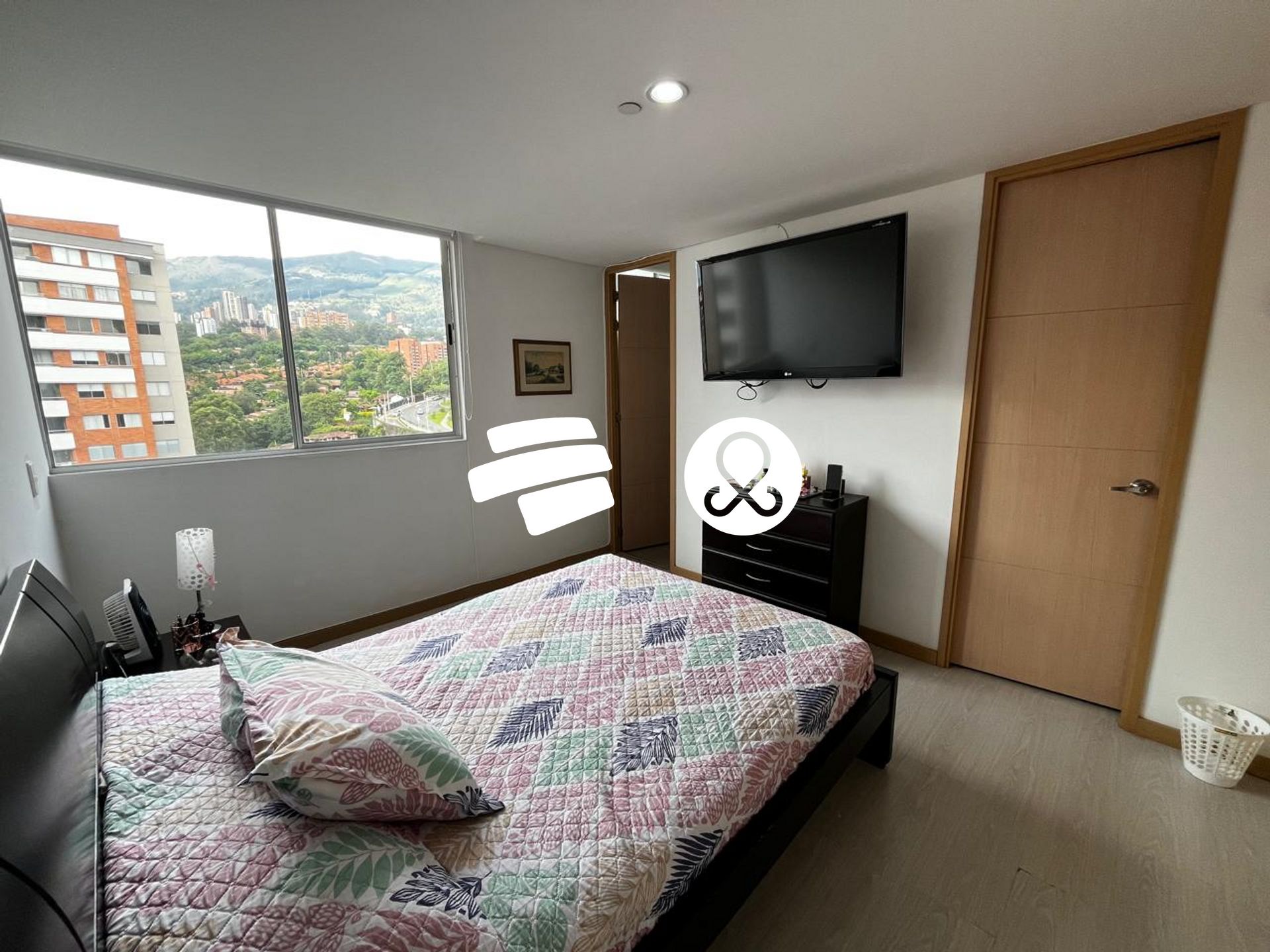 Apartamento en venta en Zona Centro, Envigado · foto 13 de 16