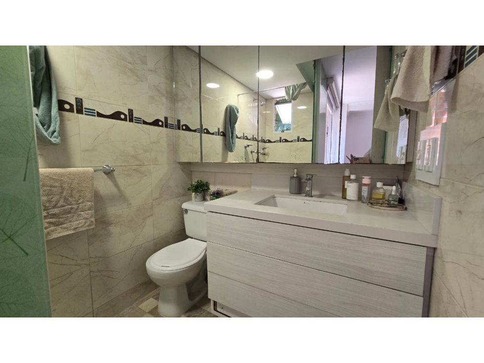 Apartamento en venta en Loma Linda, Envigado · foto 10 de 12
