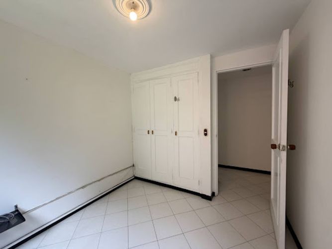 Apartamento de 3 alcobas en venta en Loma De Las Brujas, Envigado, 92 m² · foto 6 de 16