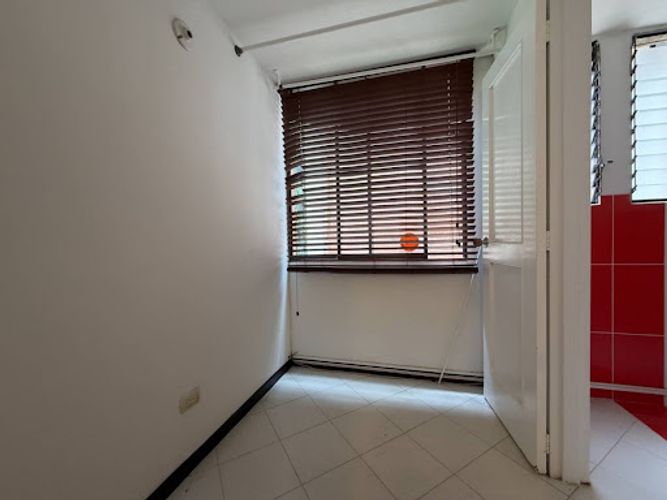 Apartamento de 3 alcobas en venta en Loma De Las Brujas, Envigado, 92 m² · foto 10 de 16