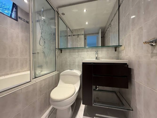 Apartamento de 3 alcobas en venta en Loma De Las Brujas, Envigado, 92 m² · foto 11 de 16