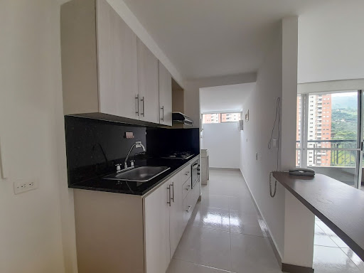 2BR Apartment in Maria Auxiliadora (74 m²) - 3
