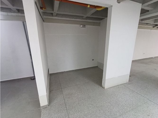 Local en venta en La Pilarica, Medellín, 285 m² · foto 8 de 10