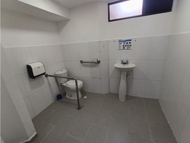 Local en venta en La Pilarica, Medellín, 285 m² · foto 10 de 10