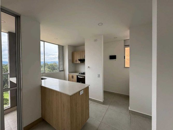 Apartamento de 3 alcobas en venta en Ub. Ojo De Agua, Rionegro, 75 m² · foto 4 de 10