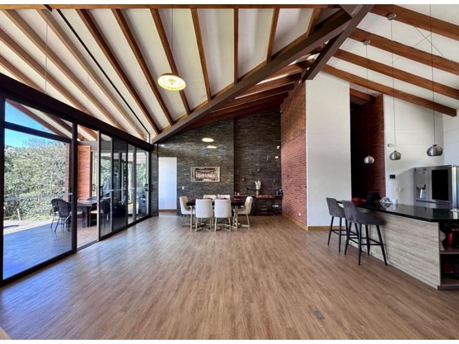 Casa de 5 alcobas en venta en Vallano, El Retiro, 359 m² · foto 2 de 20