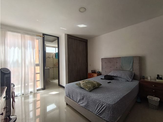 Apartamento de 2 alcobas en venta en Rosales, Medellín, 73 m² · foto 3 de 21