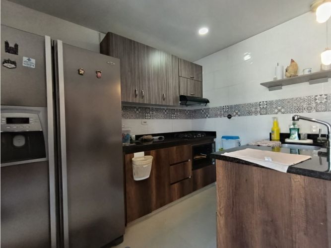 Apartamento de 2 alcobas en venta en Rosales, Medellín, 73 m² · foto 10 de 21