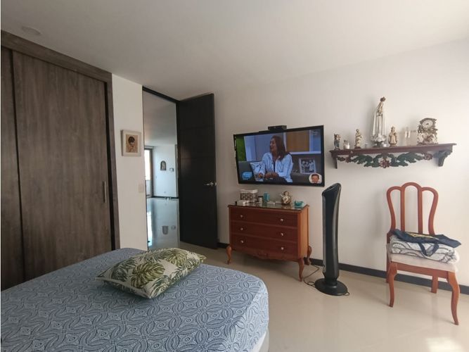 Apartamento de 2 alcobas en venta en Rosales, Medellín, 73 m² · foto 12 de 21