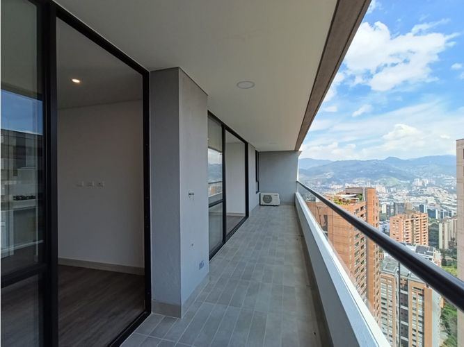Apartamento de 2 alcobas en venta en Los Balsos, Medellín, 88 m² · foto 3 de 19