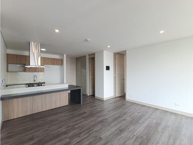 Apartamento de 2 alcobas en venta en Los Balsos, Medellín, 88 m² · foto 5 de 19