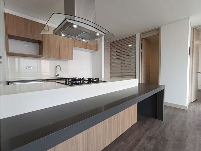 Apartamento de 2 alcobas en venta en Los Balsos, Medellín, 88 m² · foto 8 de 19