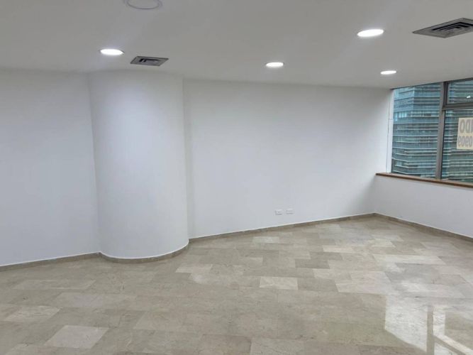 Oficina en arriendo en El Poblado, Medellín, 64 m² · foto 7 de 14