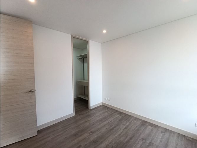 Apartamento de 2 alcobas en venta en Los Balsos, Medellín, 88 m² · foto 16 de 19
