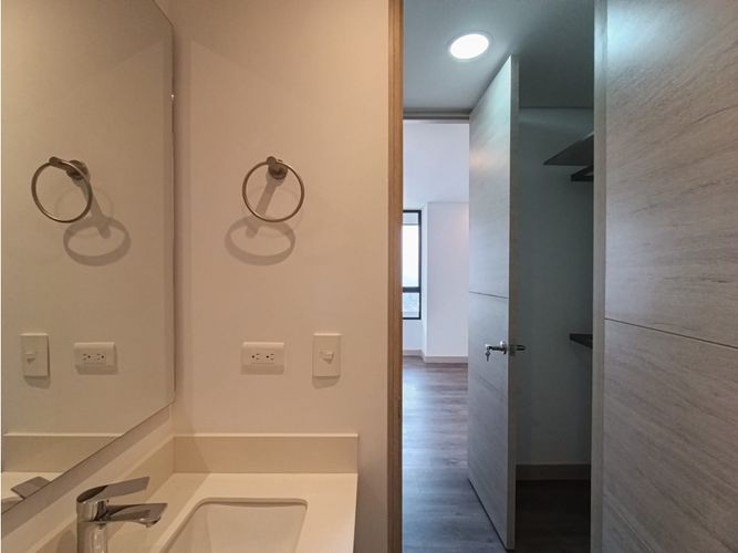 Apartamento de 2 alcobas en venta en Los Balsos, Medellín, 88 m² · foto 18 de 19