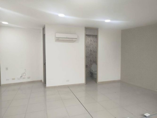 Oficina en venta en Castropol, Medellín, 58 m² · foto 7 de 10